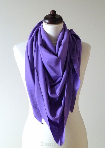 ein Tuch violett